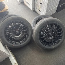 Ex Display 18" Ford Transit Style Gloss Black Alloys & 235/50/18 Tyres - Custom