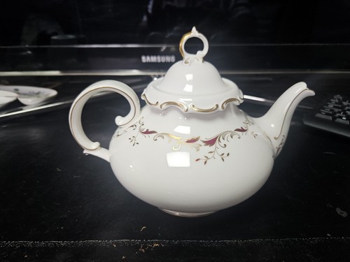 Vintage royal doulton - royal,