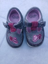 Clarks First Shoes Girls Size 3.5H