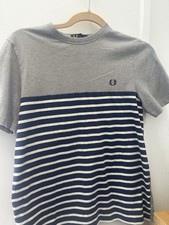 Fred Perry Boy’s L grey and