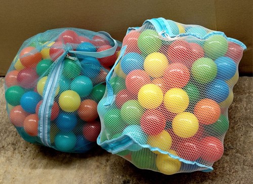200 soft multicoloured ball - ~200,
