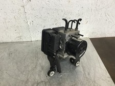 VOLVO V70 XC70 S60 S80 2.4 D5 ABS MODULE BCM 31261142