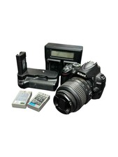Nikon D3000 10M & 18-55mm w/Double Battery Pack & Charger