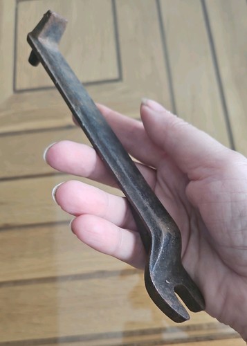 Vintage metal ash pan - ash, handle