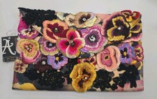 CLUTCH BAG EMBROIDERED PANSIES