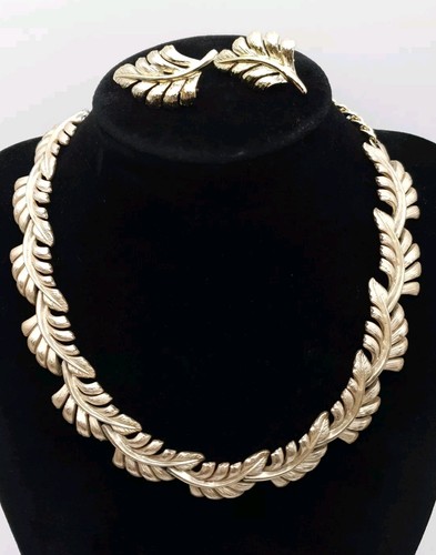 Jewelcraft coro necklace - necklace, &