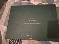 Cloverleaf Traditional Table