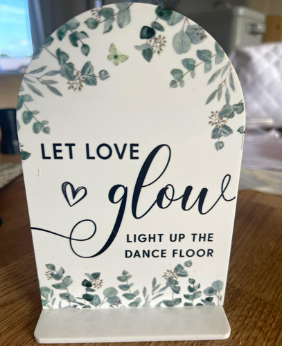 Let love glow - "let, glow"