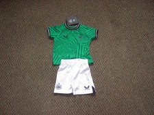 Castore Newcastle United Football Shirt + shorts  kit/top/baby 0-3 months/BNWT