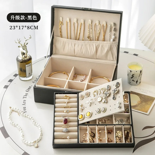 Exquisite gold jewelry - exquisite,