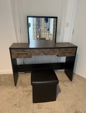 Beautiful Wooden Make Up Table