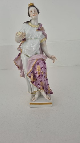 Meissen figurine regal lady - of,