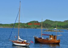PHOTO  TWO BOATS OFF CRINAN