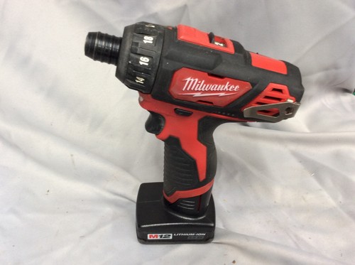 Milwaukee m12 12v drill - bd-0,