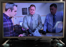 LG 32LF5610 32" inch 1080p Full HD LCD TV with Freeview HD