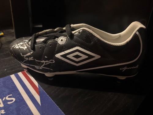Paul gascoigne signed - gascoigne, football
