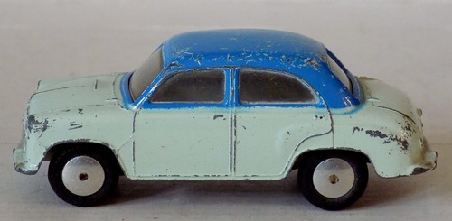 Corgi toys 202 morris - toys,