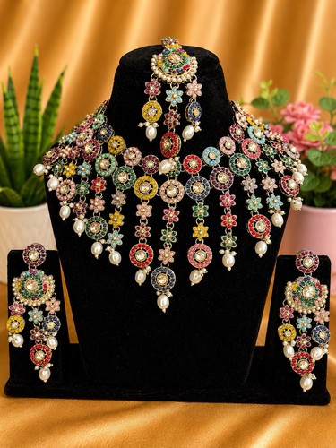 Multicolour crystal pearl - multicolour,