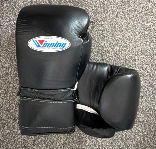 Winning black boxing - winning, gloves