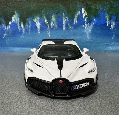 White bugatti divo 36 - bugatti,