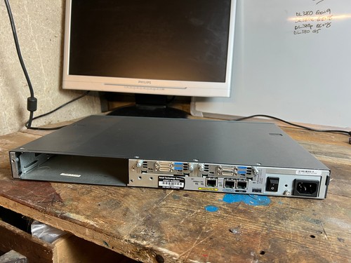 Cisco 2610xm router 2x - cisco,