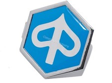 295486 OEM PIAGGIO Front Badge