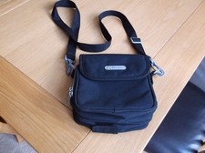 VINTAGE 1990'S PULLMAN, PORTABLE CARRY BAG FOR DISC PLAYER, CD'S, DVD'S ETC.