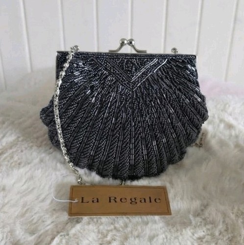 Regale nwot beaded shell - beaded,