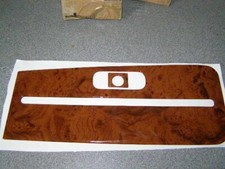 WOOD EFFECT GLOVE BOX LID
