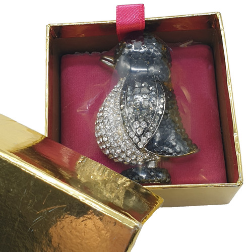 Butler wilson brooch sealed - butler, &