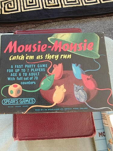 Vintage spear mousie - vintage, mousie-mousie