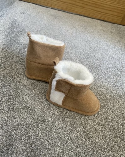 Girls brown boots 9 - brown, 6-9
