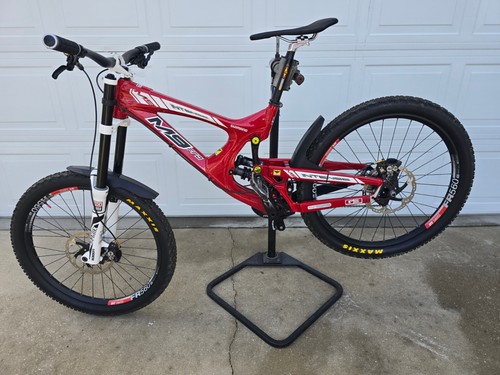Intense downhill bike - m9,