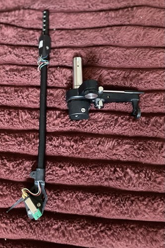 Turntable arm with ortofon - af,
