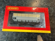 Hornby R6838 OO Wagon BR 20
