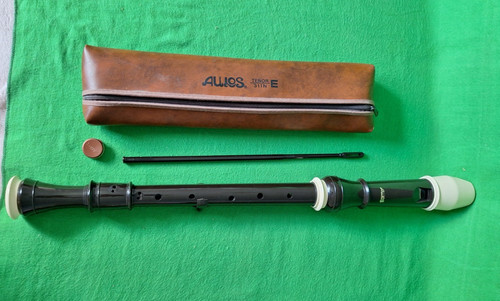 Aulos 311 tenor recorder - n-,