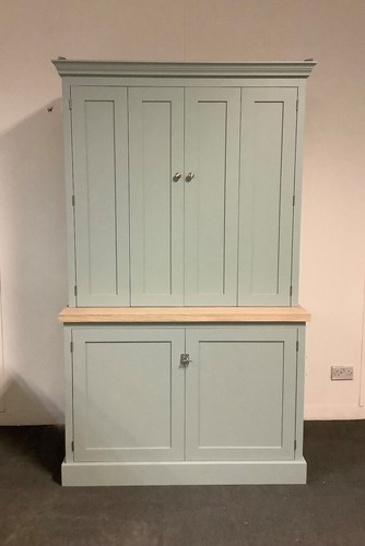 Devol style kitchen - kitchen, larder