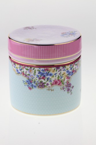 Royal albert sitting - royal,