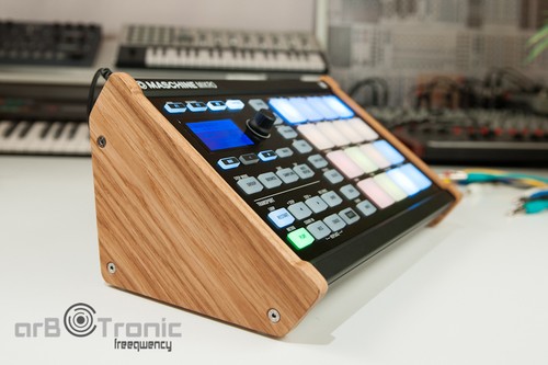 Native instruments maschine - instruments,