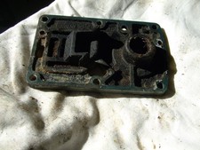 mariner 2hp two stroke outboard powerhead to leg mounting plate