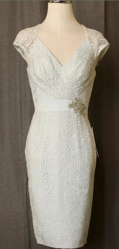 Ronald joyce ivory lace short - lace,