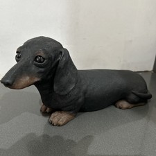 ￼ large Sandicast Dachshund 161 Made In The USA Signed Sandra Brue