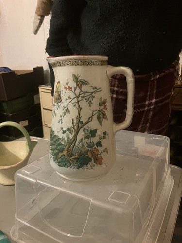 Swan pottery jug with - swan,