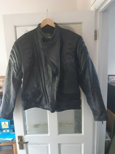 Black padded leather - padded,,