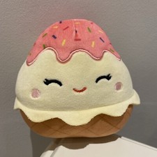 Squishmallows Shannon Ice
