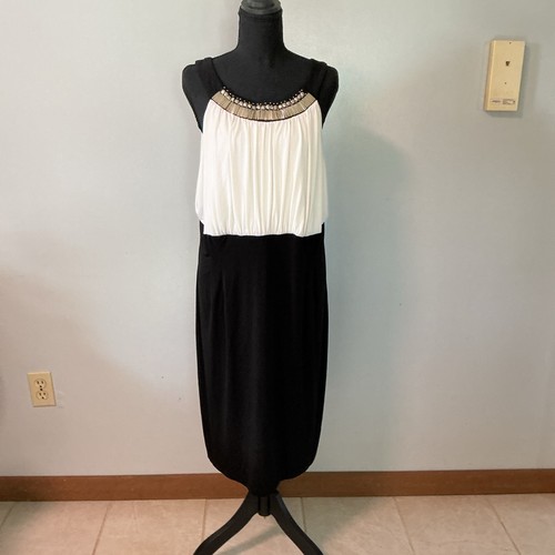 Studio beaded neckline - aa,