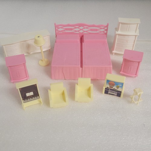 Vintage dollhouse furniture - vintage,