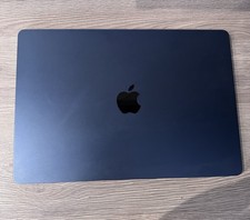 Apple MacBook Air M3 15-inch Laptop 8GB 256GB - Please Read Description.