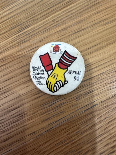 Mcdonald rare pin badge - mcdonald’s,