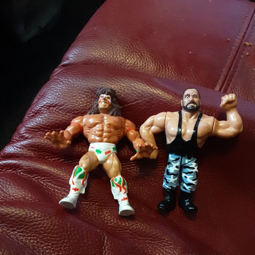 Wwf hasbro butch and ultimate - and,